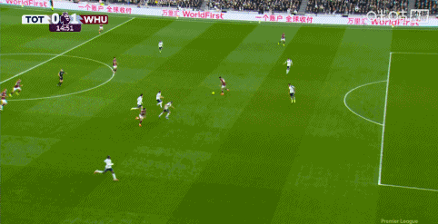 第15分钟，反客为主，萨默维尔打门击中范德芬变向破门，西汉姆联1-0
