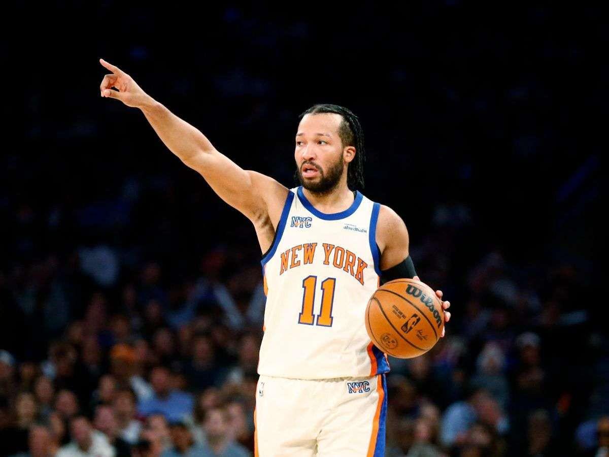 Shams：布伦森右脚踝扭伤将缺席与勇士的比赛